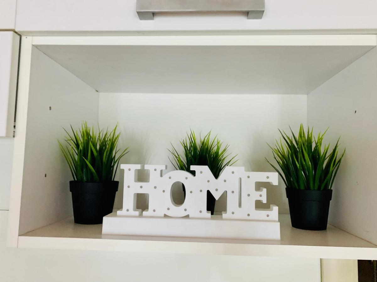 Cozy Apartment Center Bergamo Bagian luar foto