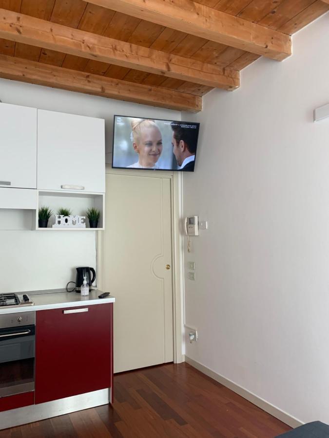Cozy Apartment Center Bergamo Bagian luar foto