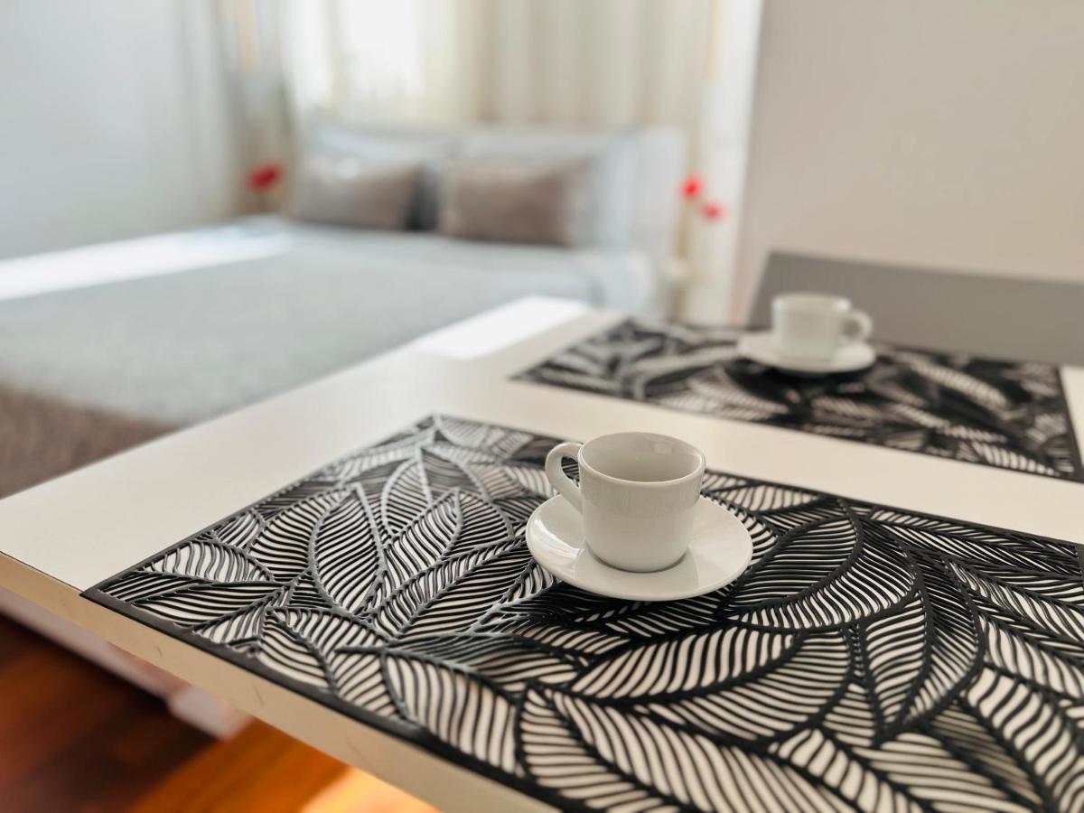 Cozy Apartment Center Bergamo Bagian luar foto